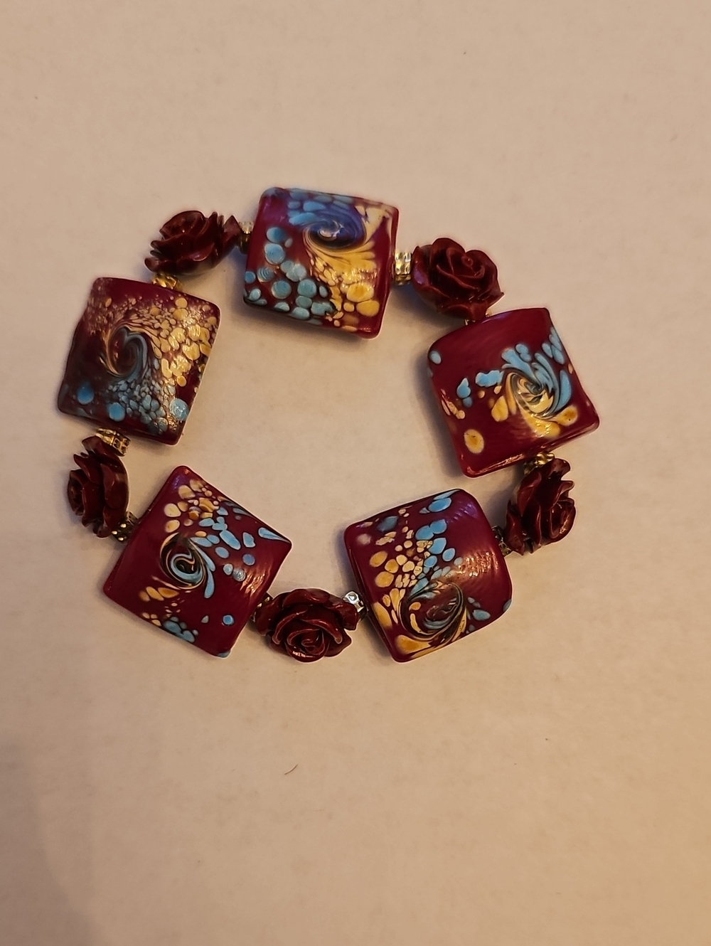 Handcrafted Maroon Floral Resin Bead Bracelet